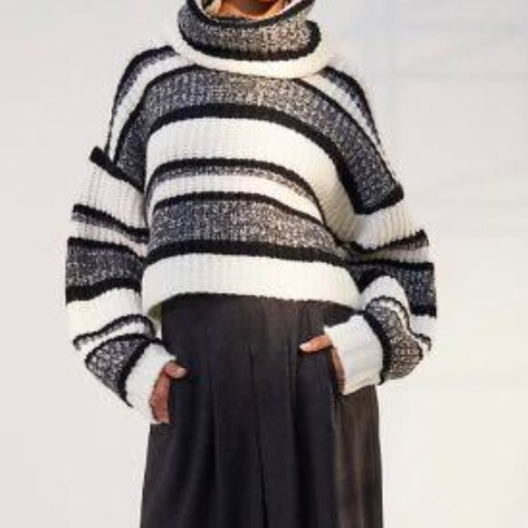 Aritzia Babaton 1-01 Guell Sweater: Oversized Turtleneck Crop. Save $136!! - Picture 1 of 7